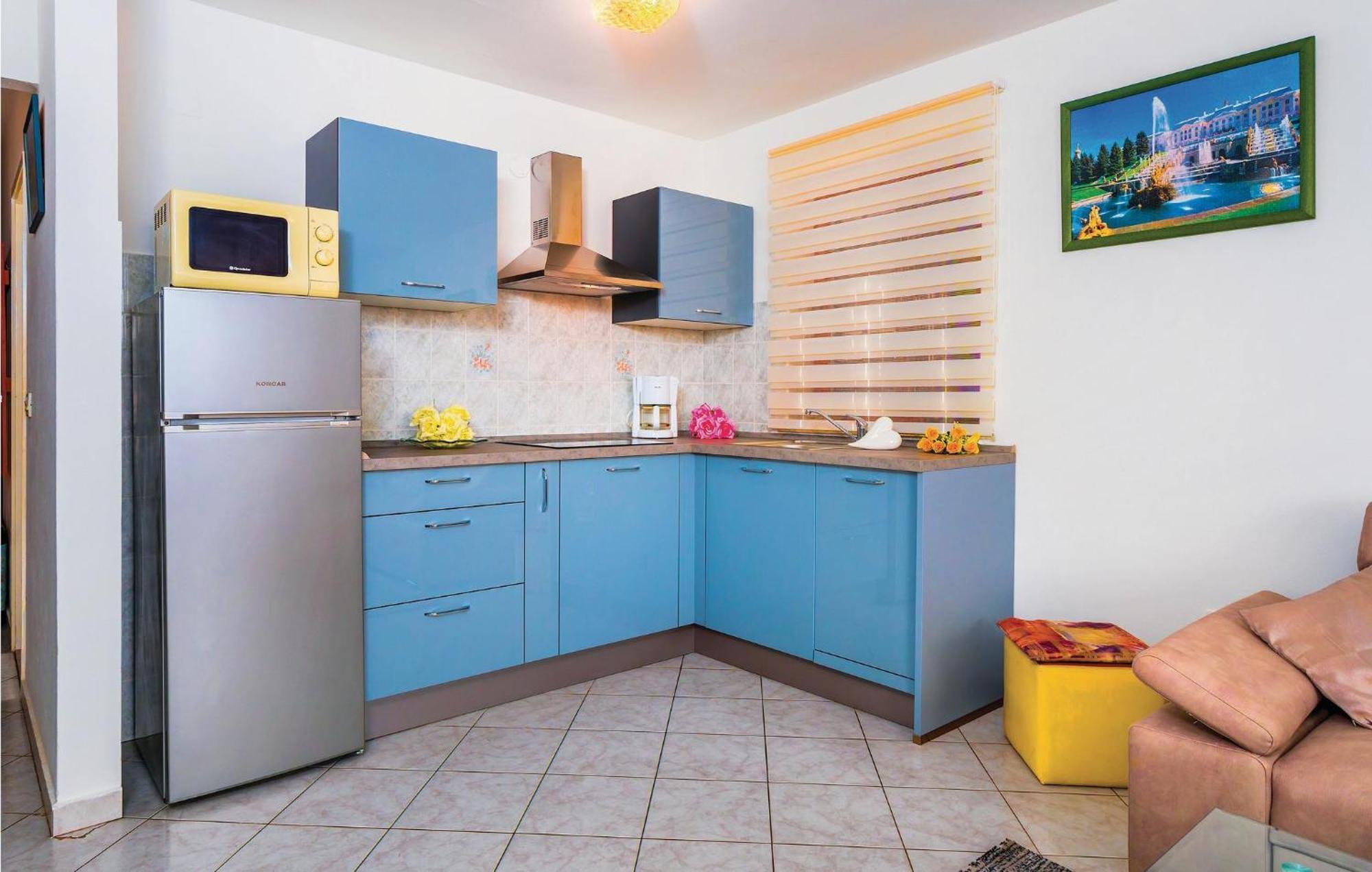 2 Bedroom Gorgeous Apartment In Rabac Zewnętrze zdjęcie